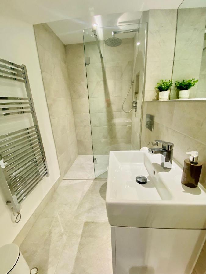 10 Bootham House - Luxury City Centre Apartment With Free Parking For One Car York Dış mekan fotoğraf